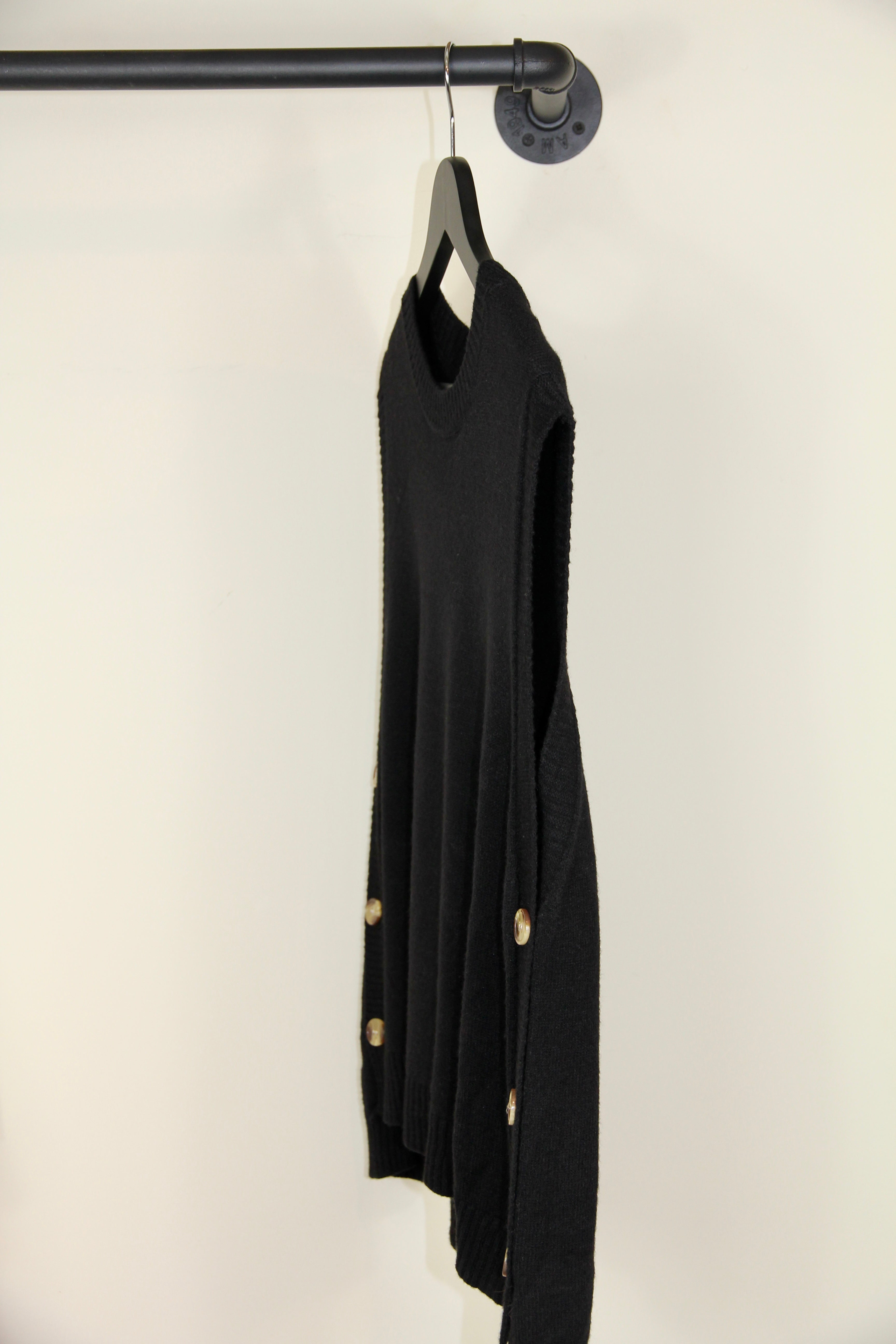 Sleeveless Knit Button Vest