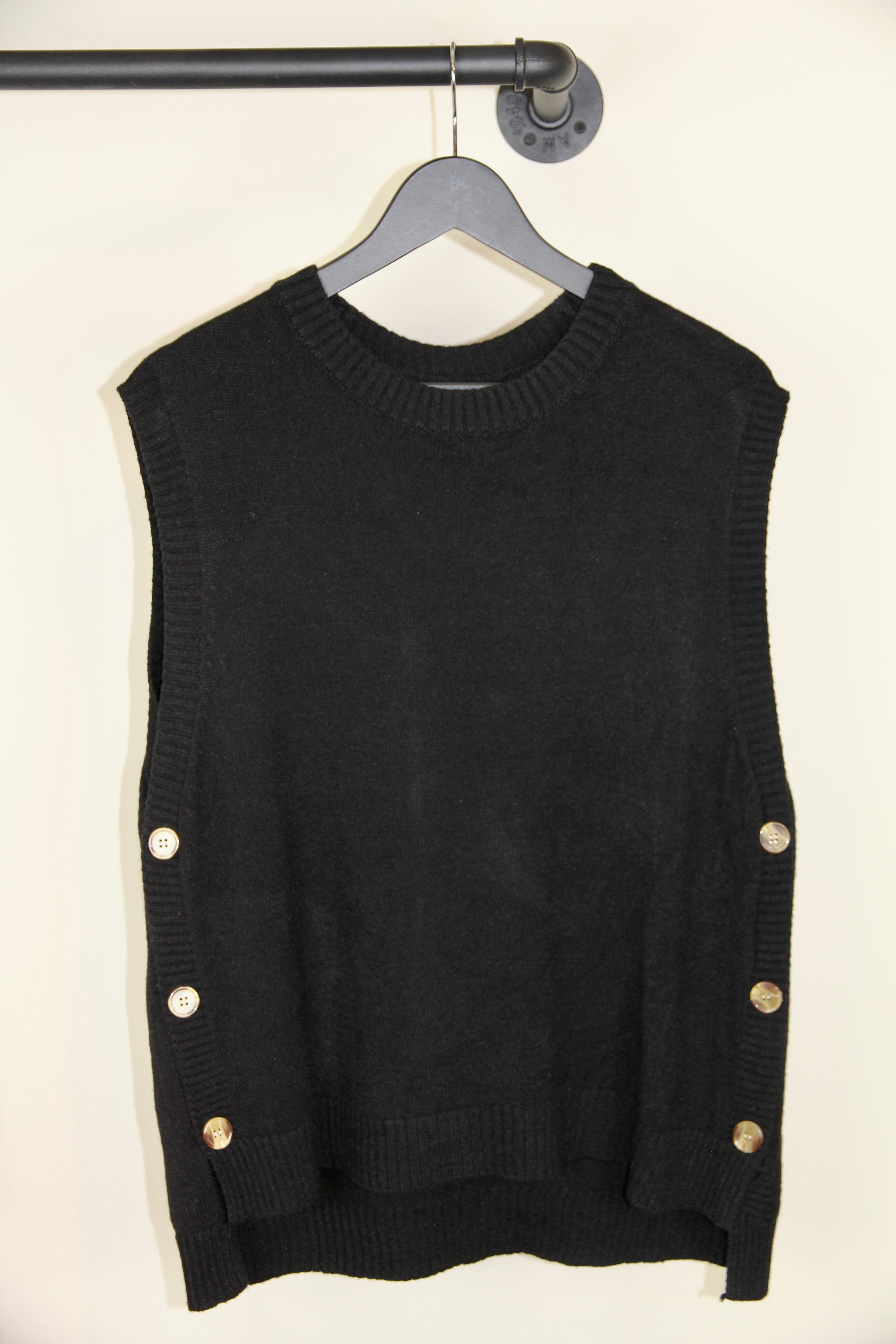 Sleeveless Knit Button Vest