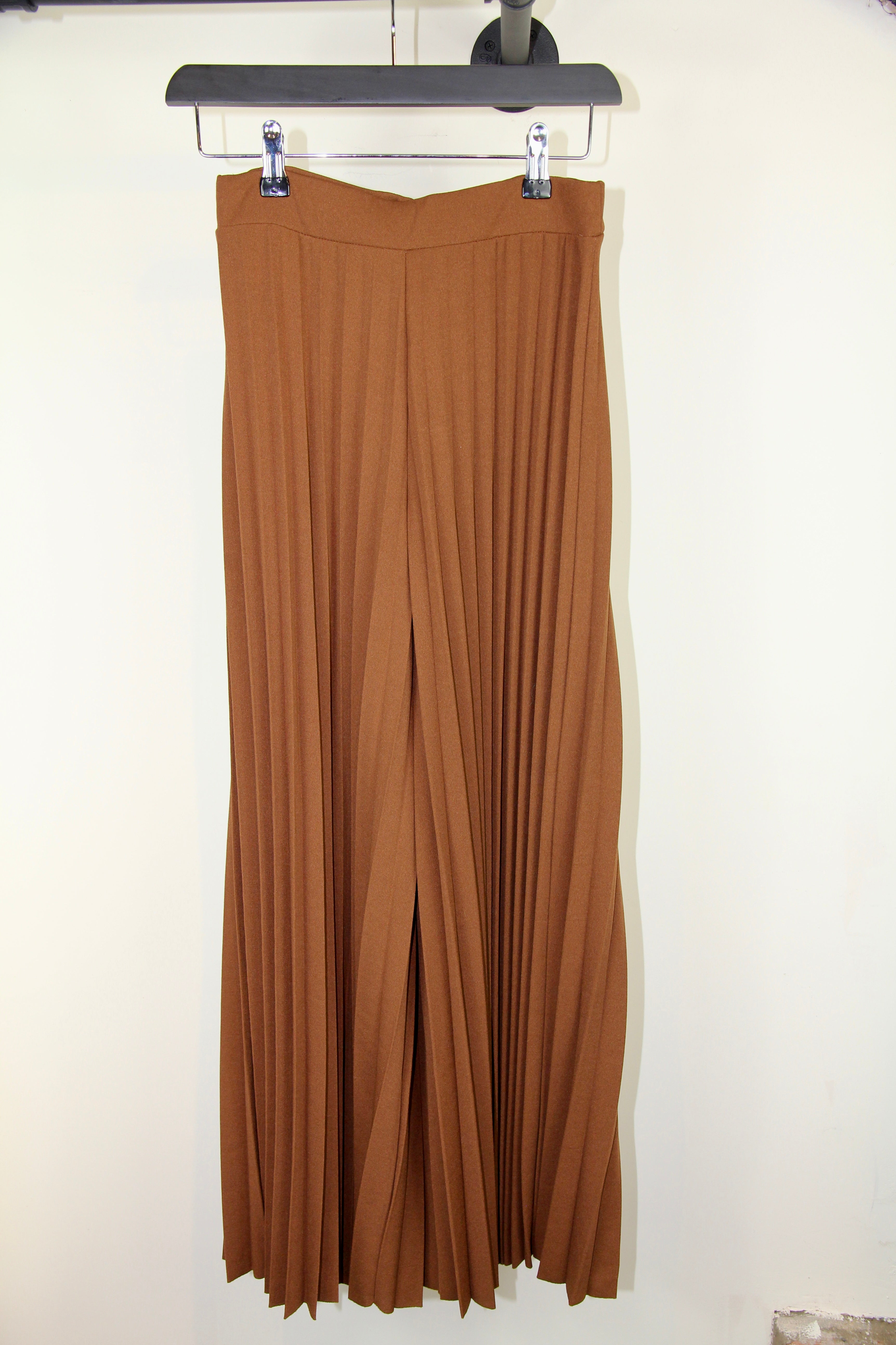 Pleated Wide Leg Trousers