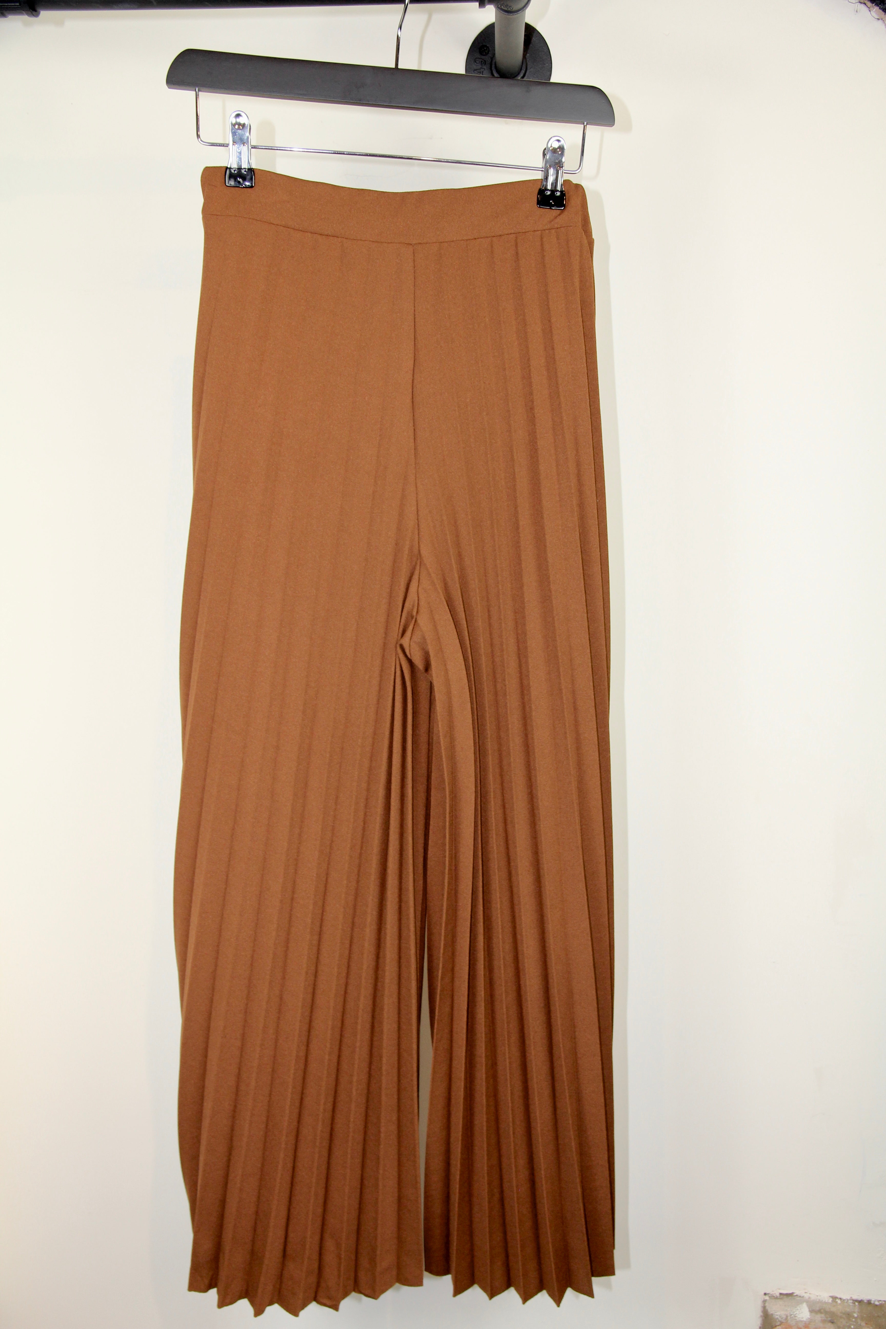 Pleated Wide Leg Trousers