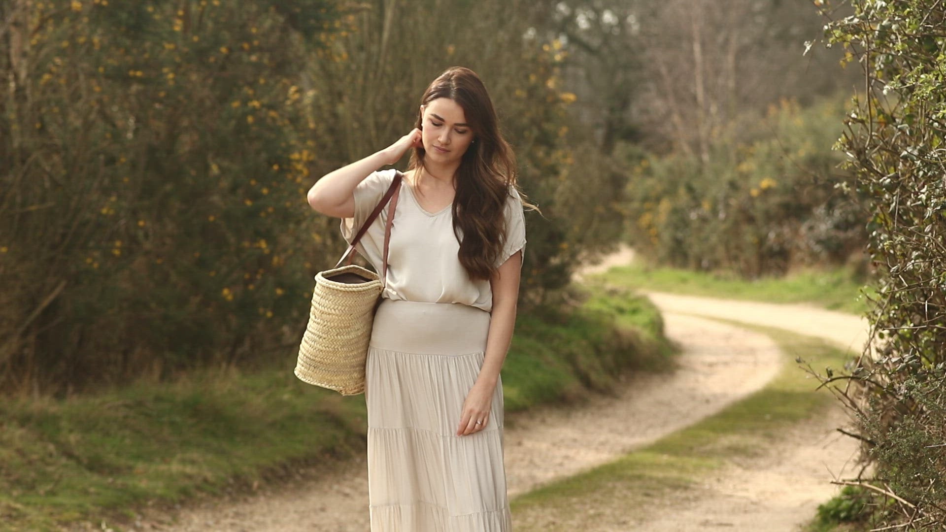 Video of Henrietta Spencer straw basket bags.