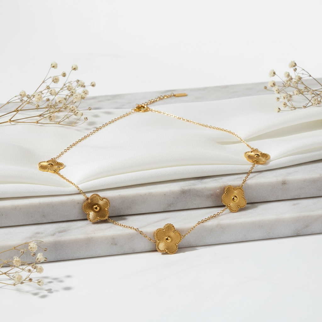 Gold Clover Necklace | 18k Gold Plated Flower Necklace