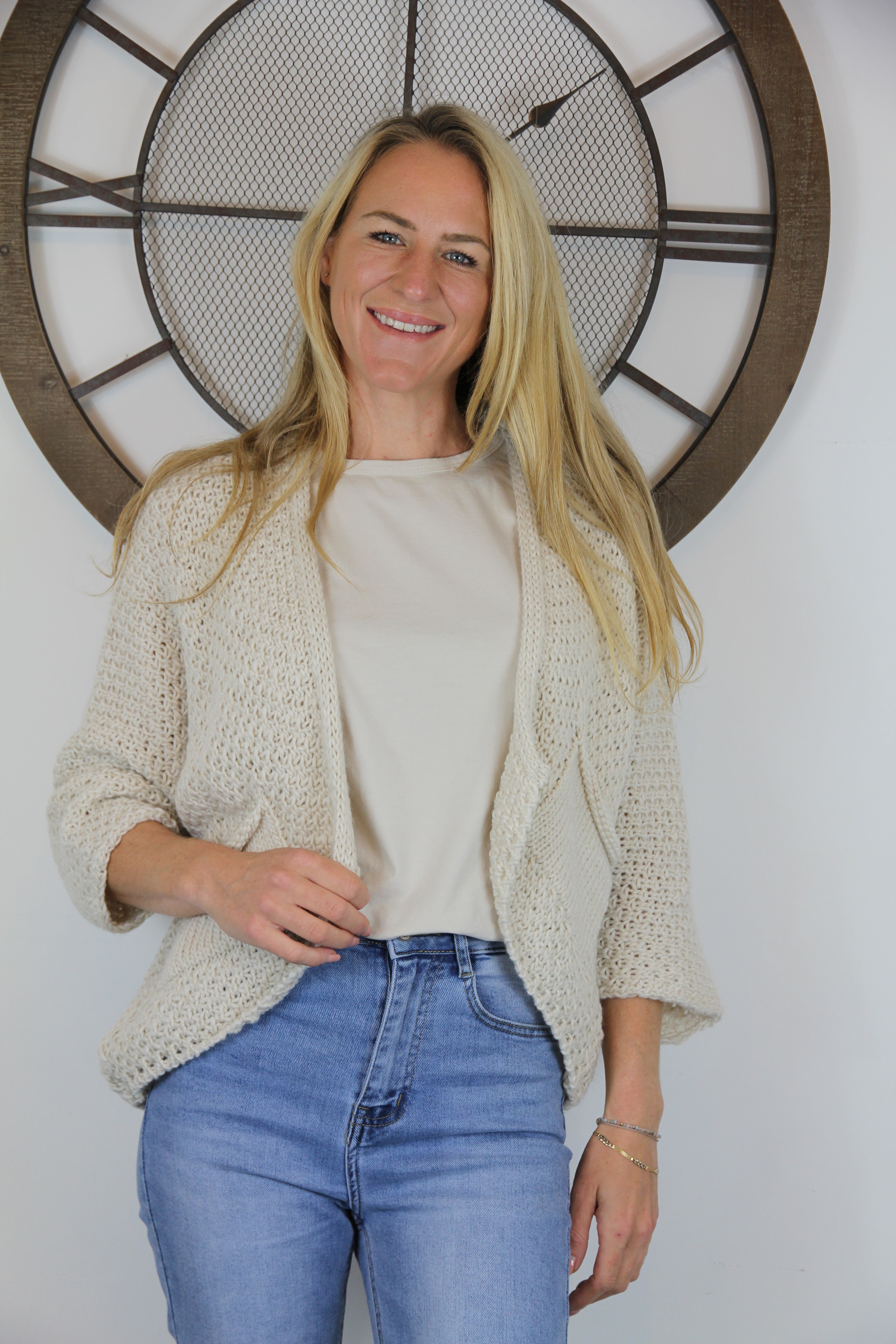 Knitted shrug cardigan